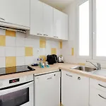 Bright Apartment - 2Br-4P - Belleville